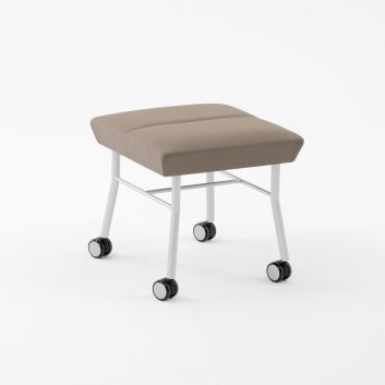MG1091C7_mystic_guest_1_seat_bench_w__casters_scooter.jpg